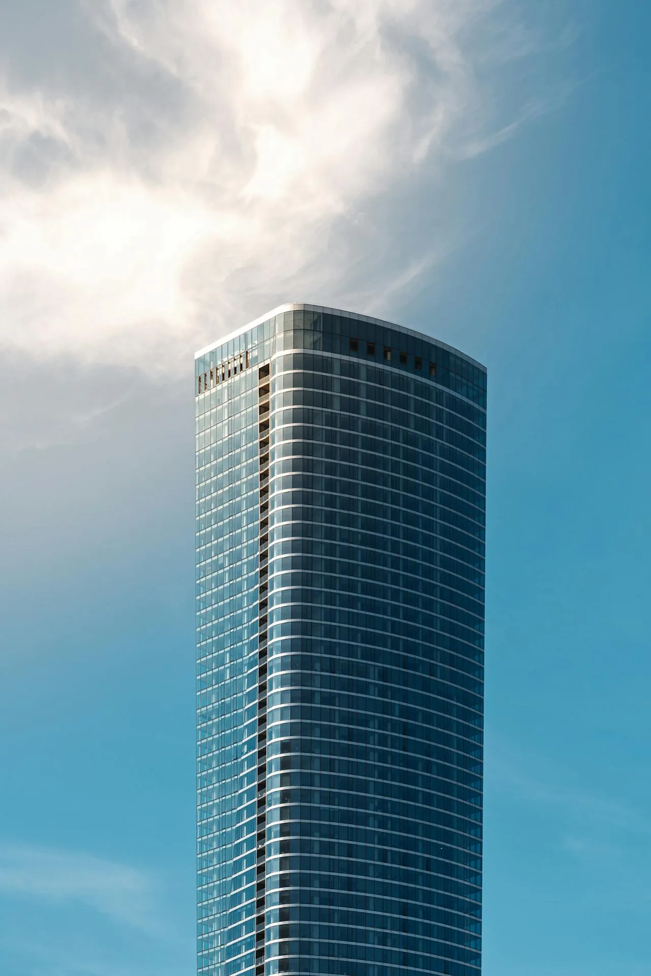 Kiedy bank narusza przepisy? Katalog naruszeń skutkujących sankcją kredytu darmowego